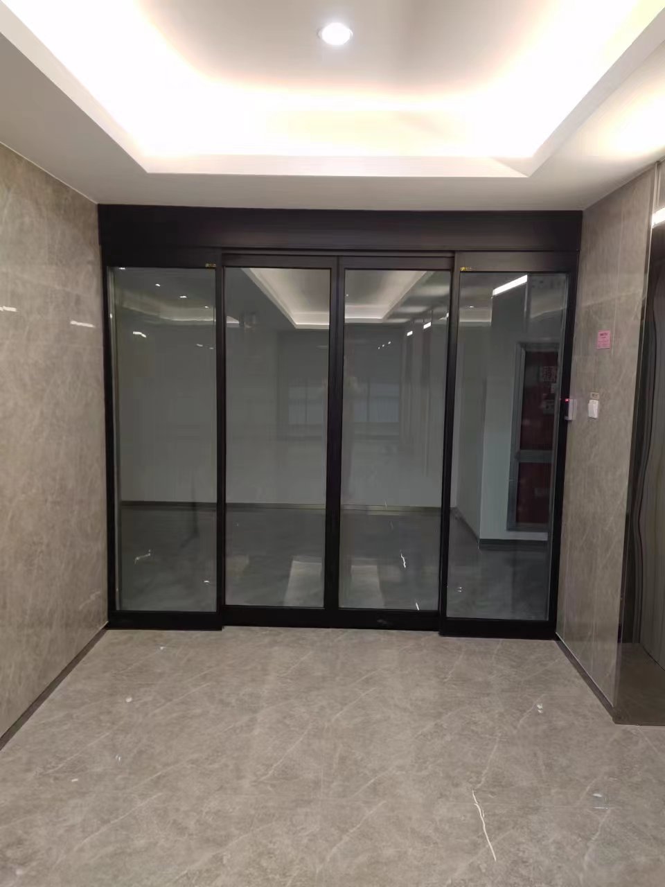 涟水县玻璃伸缩门